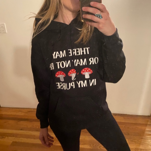🍄 Private Party black shrooms in my purse hoodie sweatshirt w/ mushroom patches - Picture 2 of 9